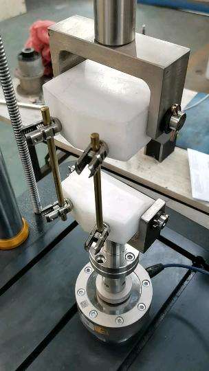 往復(fù)疲勞試驗夾具